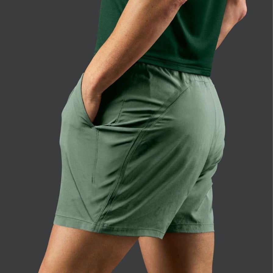 Depend Real FitLXL man demoing how they look in pants